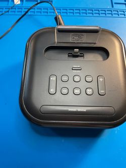 iHome iPhone Dock / Clock Radio