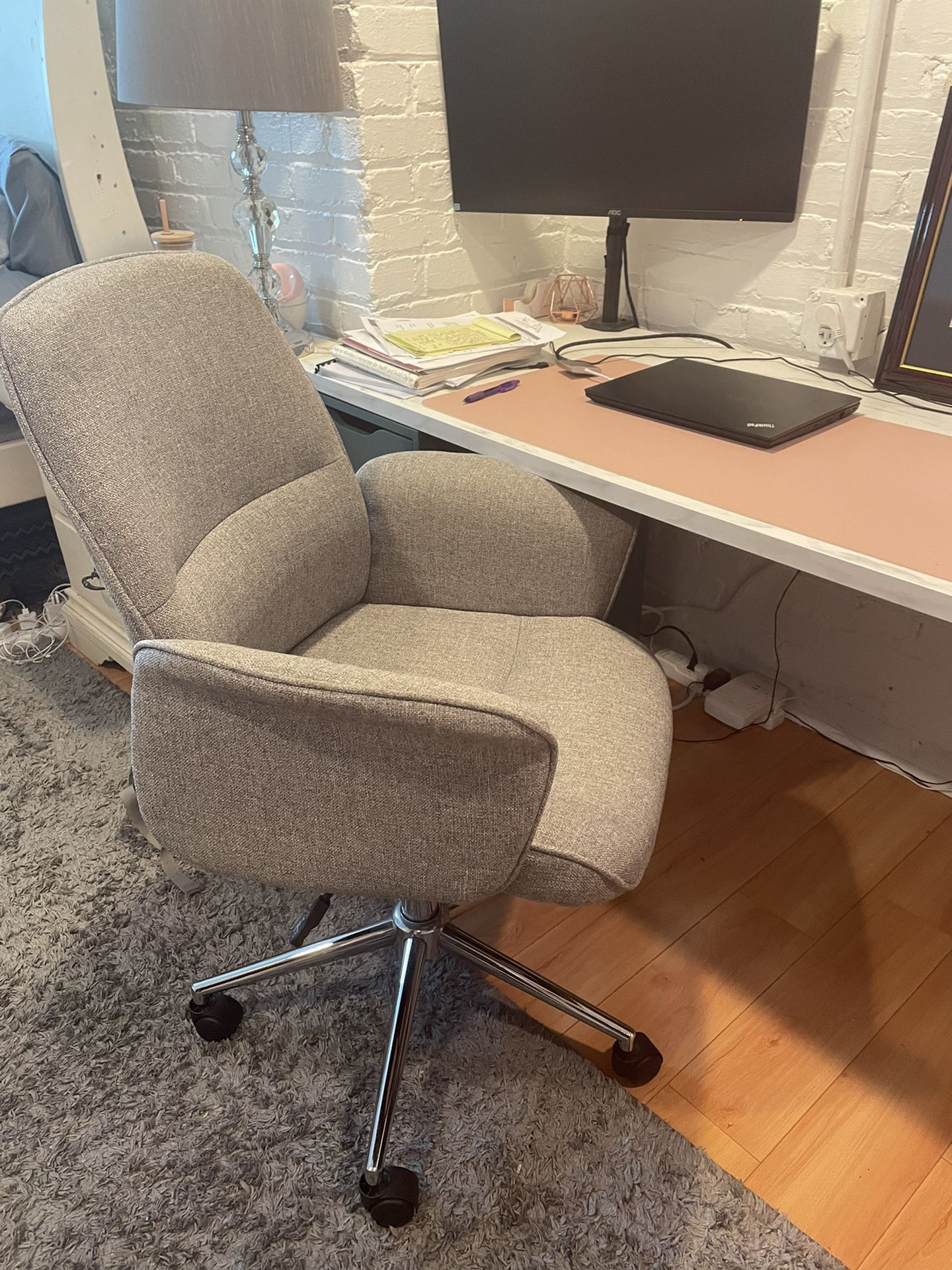 Gray Adjustable Desk Chair