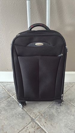 SAMSONITE CARRY ON LUGGAGE