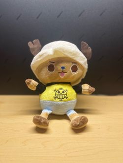 One Piece Tony Tony Chopper Plush in Trafalgar Law Outfit