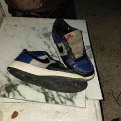 Air Forces Nike Need One Lace (PRICE NEGOTIABLE)