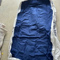 Built-in pump, twin air mattress