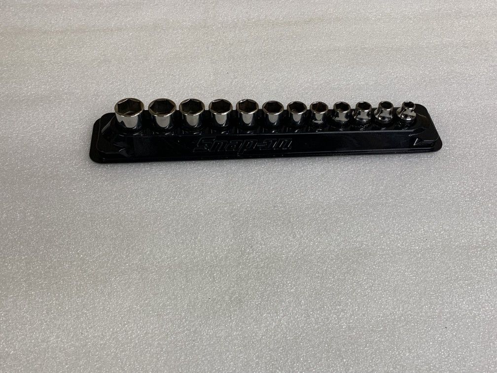 Snap On 212FSMSY 12pc 3/8" Drive 6pt Semi- Deep Chrone Metric Socket