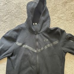 (Rare Style) Black Nike Tech Size Medium