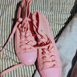 Pretty In Pink Sneakers Sz 7 Woman