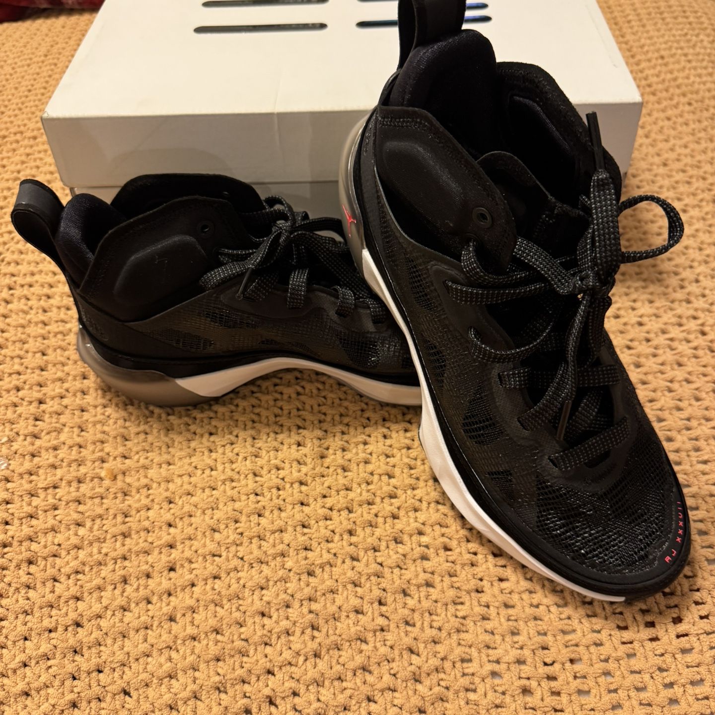 Air Jordan’s - XXXVll (37) NWOT Performance Basketball Shoes, Size 5y/6.5 Women, Black w/Hot Punch hits