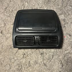 RARE Altezza/IS300/IS200 Airvent cubby