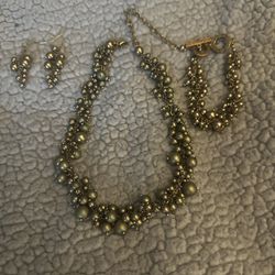 Beautiful Premier Necklace, Bracelet And Earrings In Gold. Loved Wearing To Christmas And New Years Parties