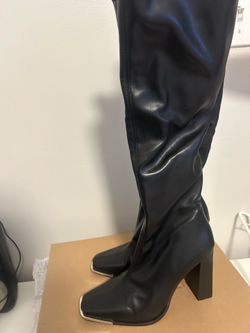 Boots: Heeled, Knee High