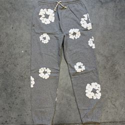 Denim Tear Sweats Pants 🌸