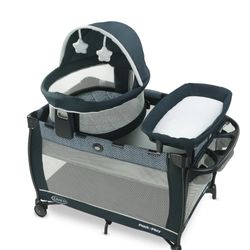 Graco Pack N Play With Bassinet And Changing Table