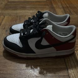 Nike dunks size 5y