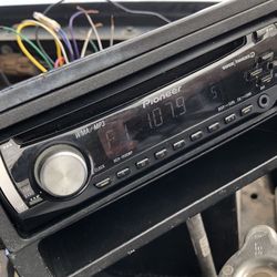 Pioneer Stereo 