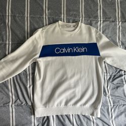 White Calvin Klein Men’s Sweatshirt (Size L)