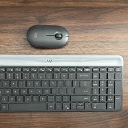 Logitech Smooth keyboard And mouse