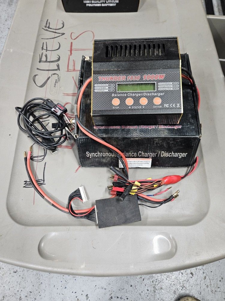 Thunder 1030 1000w Balance Charger / Discharger Lipo Battery