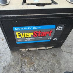EverStart Marine/RV Deep Cycle Battery – Group 24DC – Includes Battery Box