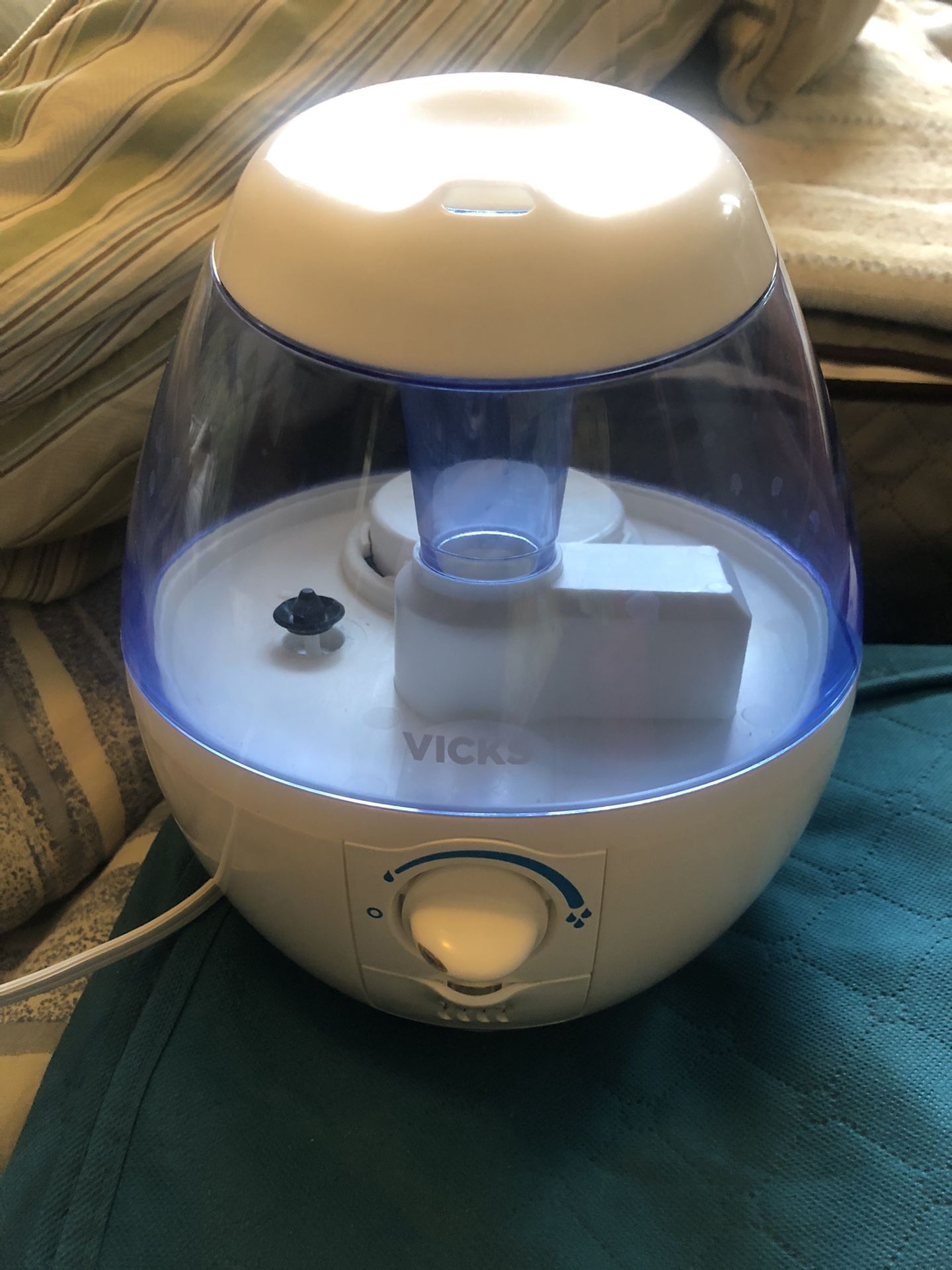 Vicks Cool Mist Filter Free Humidifier
