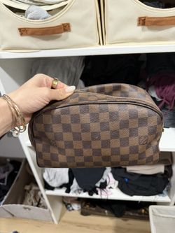 Makeup Bag LV