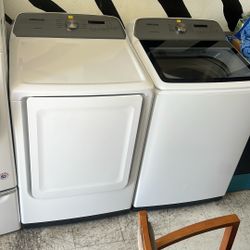 Samsung Washer And Gas Dryer Set 