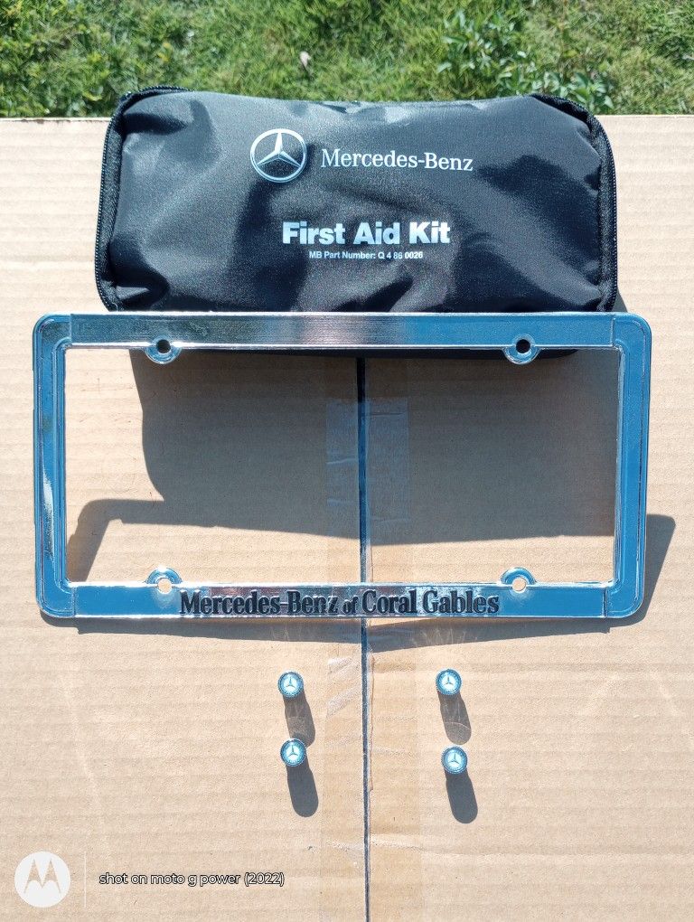 Mercedes-Benz Tire Caps And License Plate Frame.