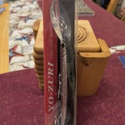 FISHING YO-ZURI CRYSTAL MINNOW 7/8 oz