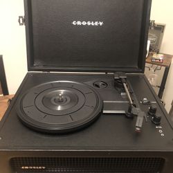 Crosley Vinyl Record Player And Bluetooth