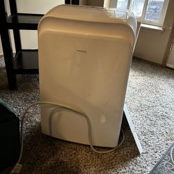 Insignia Portable A/C Unit