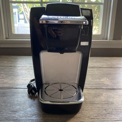 KEURIG coffee Maker