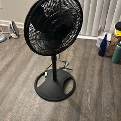 Lasko 16’ Pedestal Fan