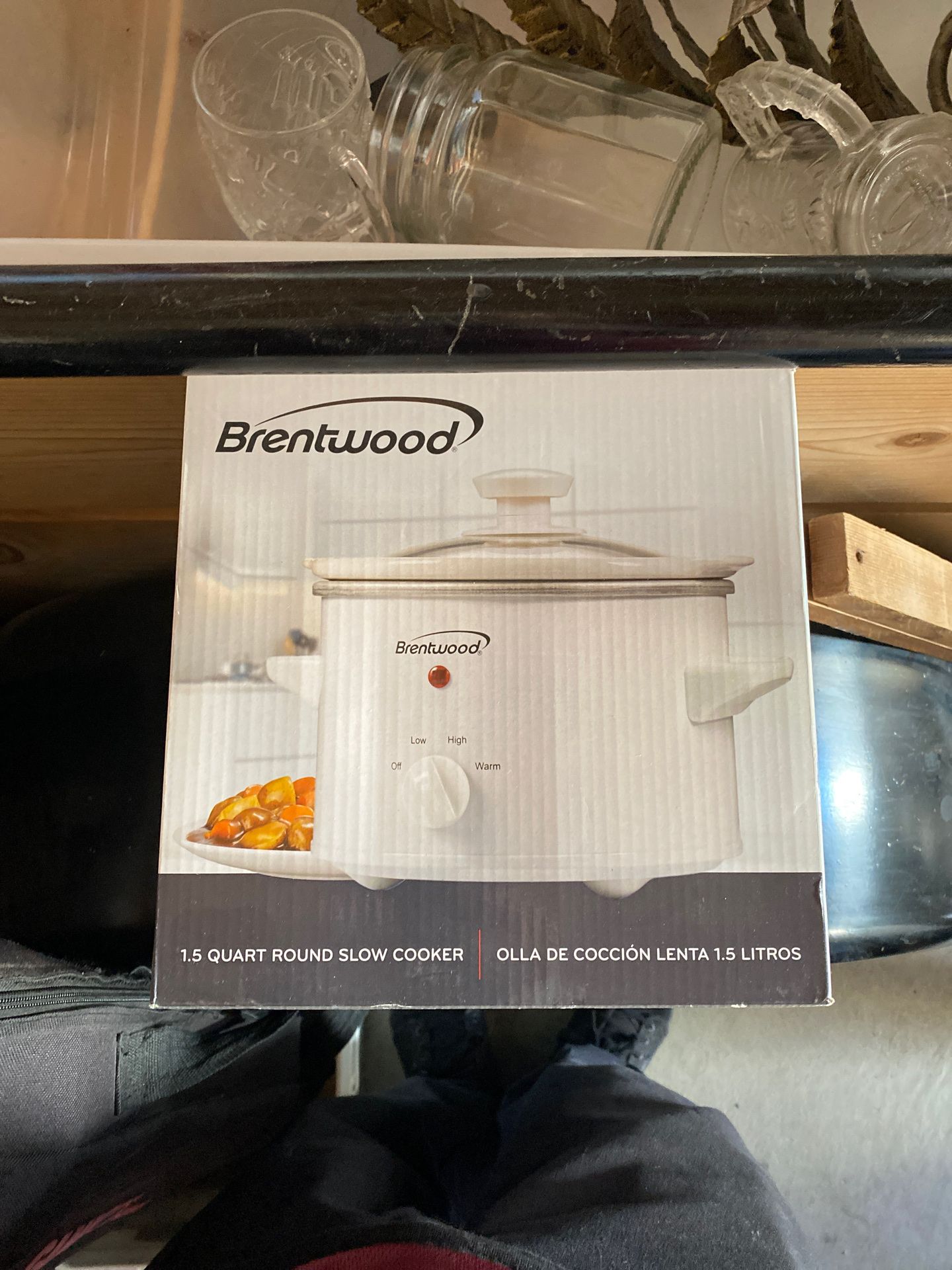 Round slow cooker