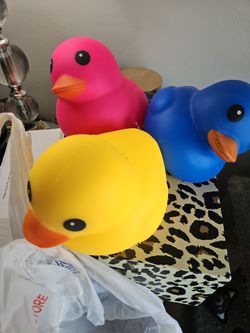 Laffy quacks ducks squishy
