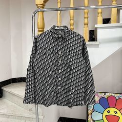 THIS DENIM TOP IS LITERALLY EVERYWHERE RN. Cop Yours!