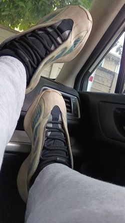 Yeezys 6.5