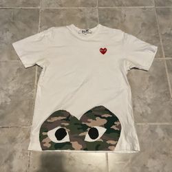 Comme des Garcons Play Red Peek Heart Graphic Tee SZ Medium Single Stitch Y2K