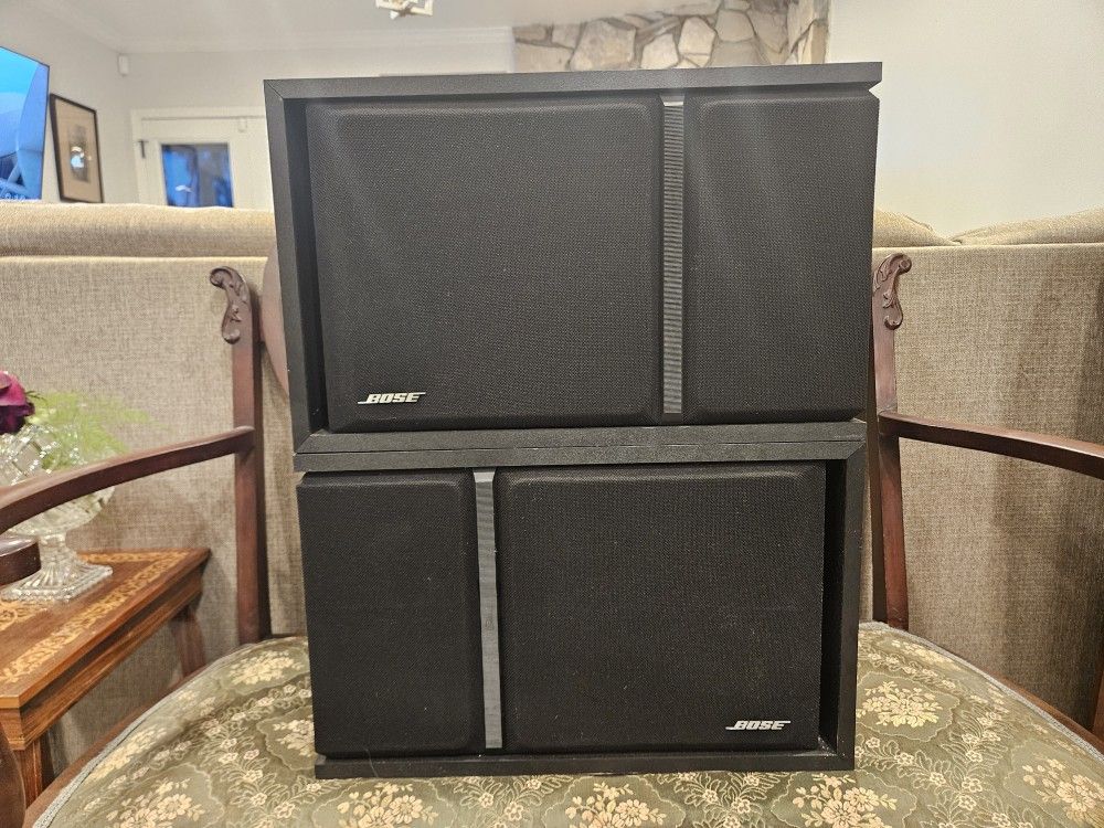 Bose 301 Series III Bookshelf Speakers