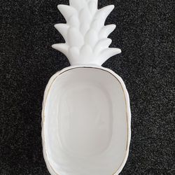 White Ceramic Pineapple Bowl 