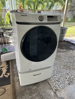 Samsung Washer/ Laundry