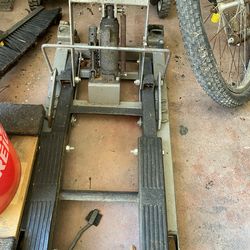 Motorcycle lift