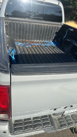 Servicio de Acarreo y Transporte – Camioneta 4x4 con Caja de 6 Pies