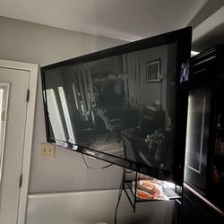 TV, Mount, Apple Box & Remote