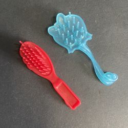 Brush Lot Vintage 90’s red Barbie Brush & Monster High Brush