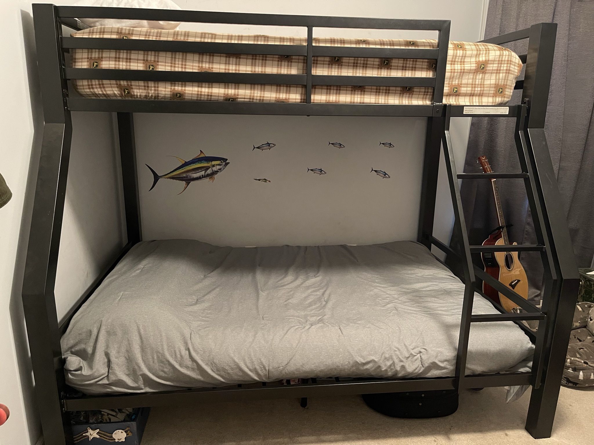 Twin over Full Bunk Bed 