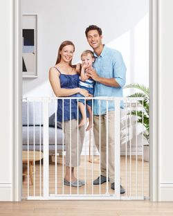 keny 36in Extra Tall Auto-Close Baby Gate
