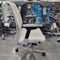 Lightly Used Steelcase Think v1/v2 Chair