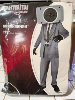 Costume