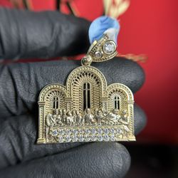 14K YELLOW GOLD LAST SUPPER CHARM 