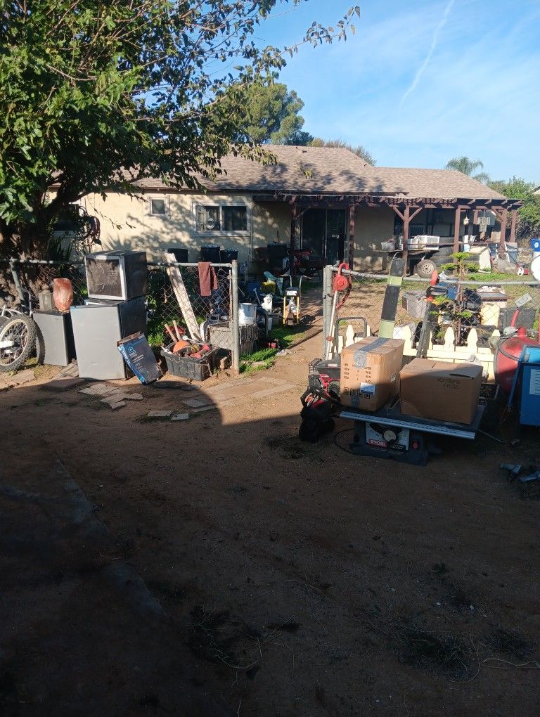 Black Fryday Estate Sale 4694 Filly Ln. 92509