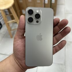 iPhone 15 Pro Max Unlocked 256GB! Finance For $50 Down Payment!!