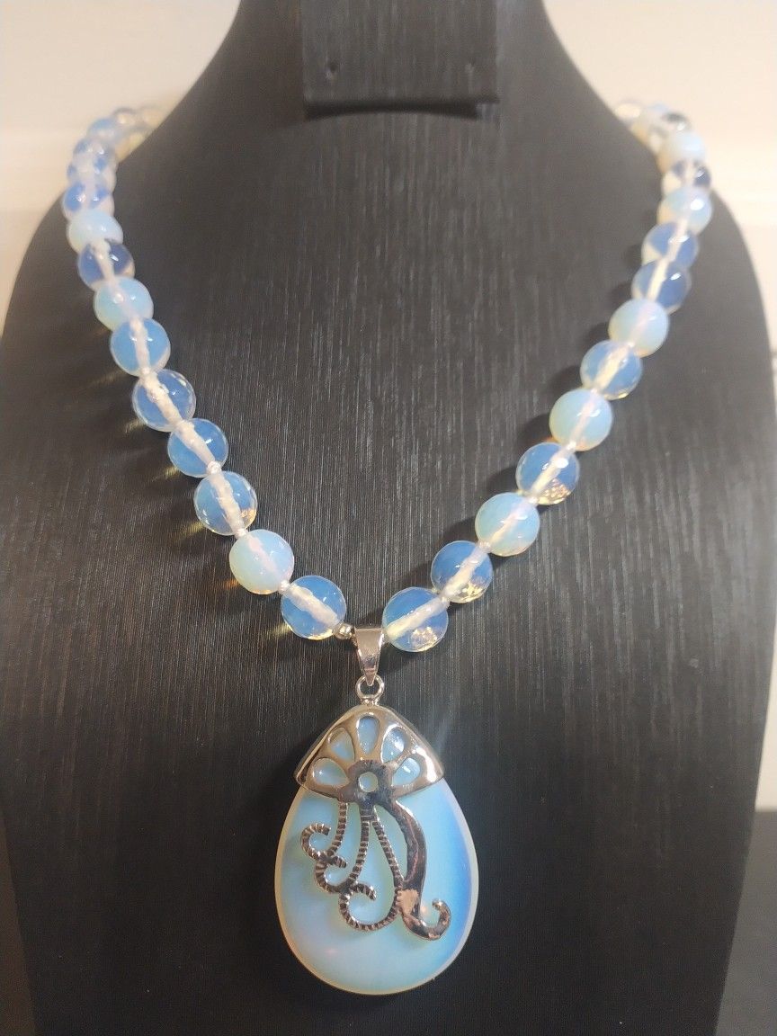 Natural Rainbow Moonstone Opal Gemstone Necklace AAA 18 Inch 10mm